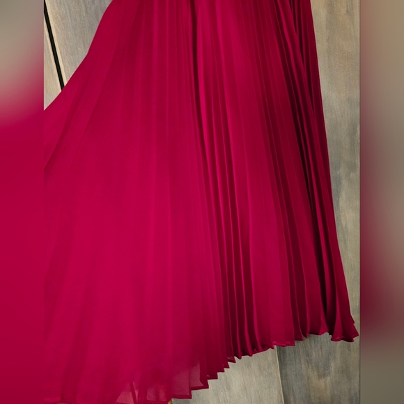 NICOLE by Nicole Miller Rose Buds Flouncy Pleated Dress (4) - Picture 8 of 12